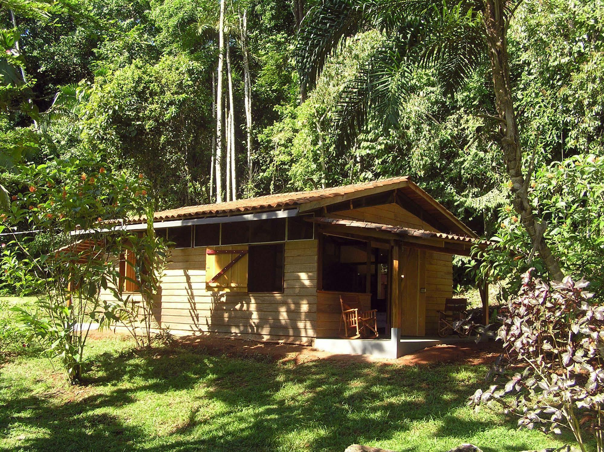 Suital Lodge Mogos Exteriör bild